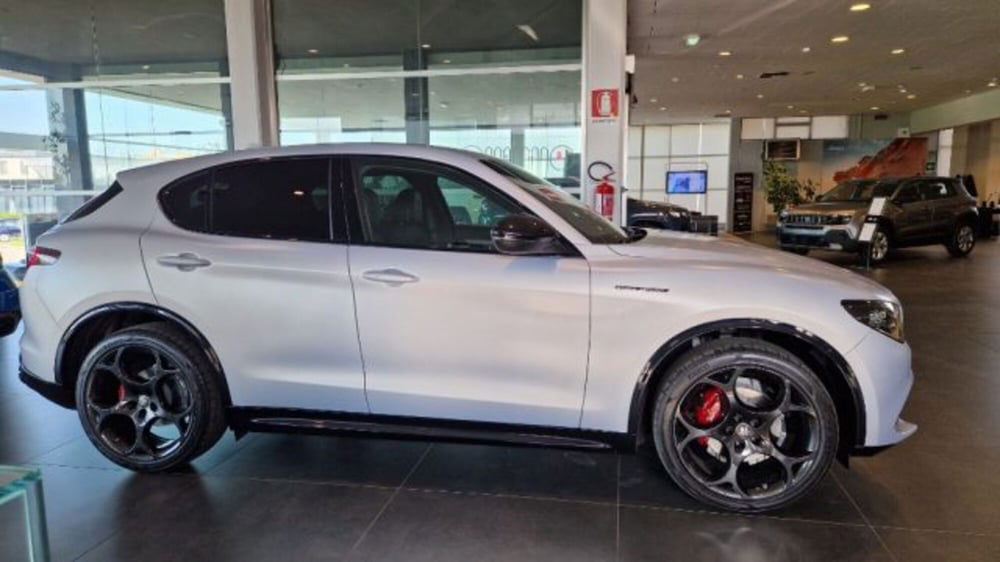 Alfa Romeo Stelvio usata a Modena